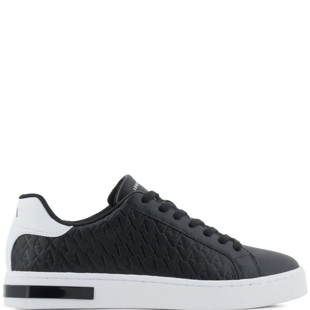 Кроссовки с тисненой монограммой