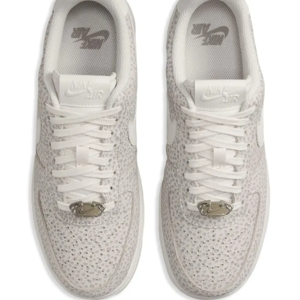 Кроссовки Air Force 1 '07 Grey Кроссовки Air Force 1 '07 Grey