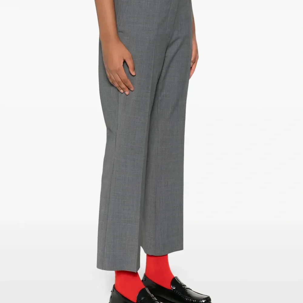 Брюки строгого кроя