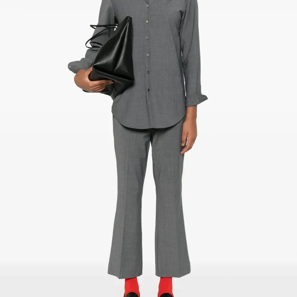 Брюки строгого кроя