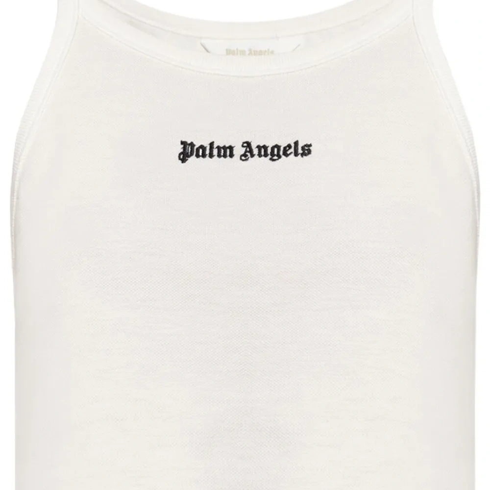 Топ в рубчик с вышитым логотипом