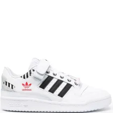 Кроссовки Forum