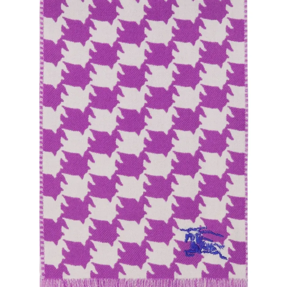 Шарф в ломаную клетку