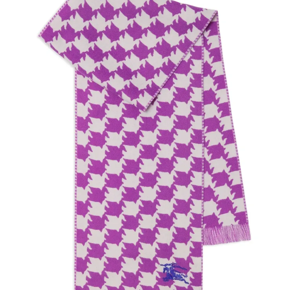 Шарф в ломаную клетку