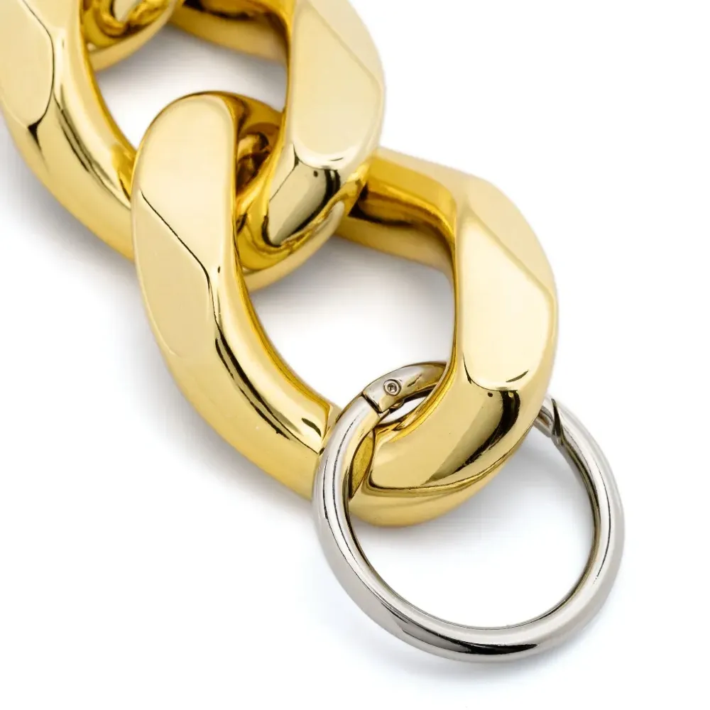 Массивная цепочка на шею Массивная цепочка на шею