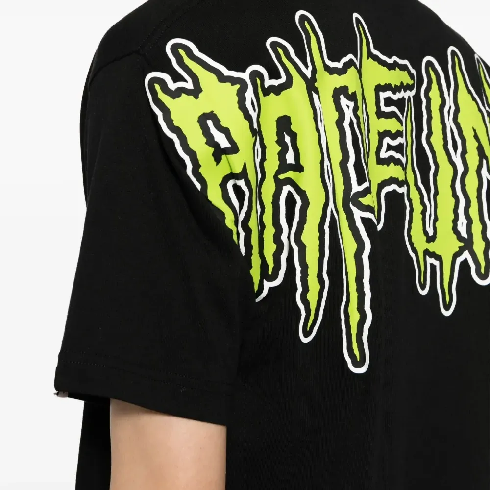 Футболка с логотипом