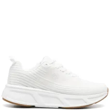 Кроссовки с логотипом из коллаборации с Fessura