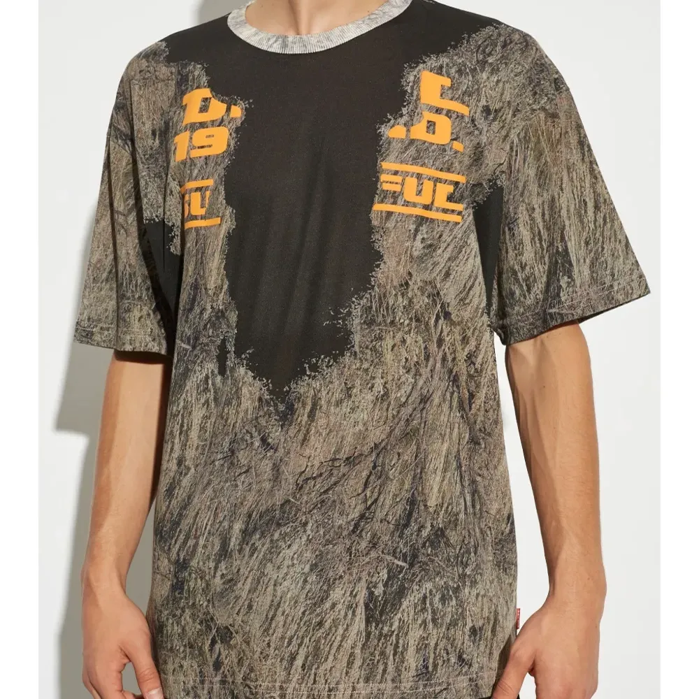 Футболка T-Boxt