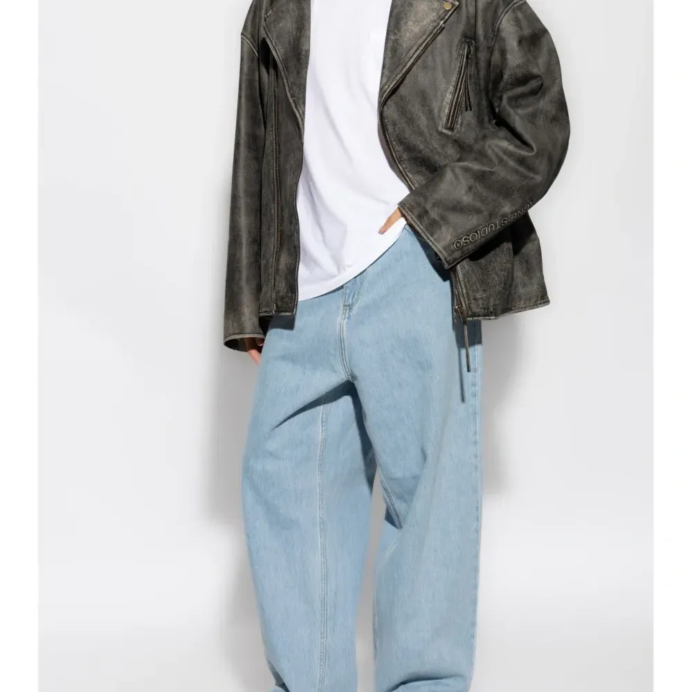 Футболка с круглым вырезом