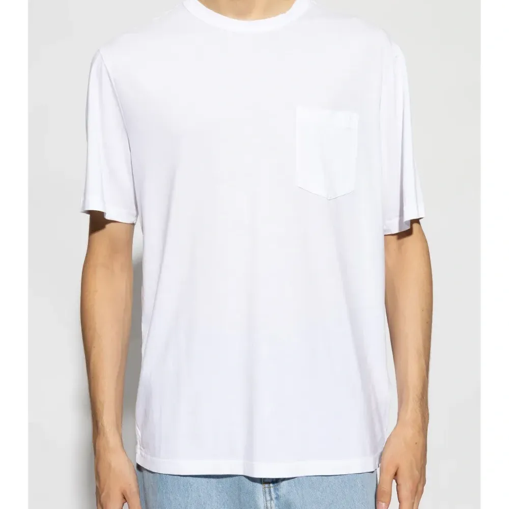 Футболка с круглым вырезом