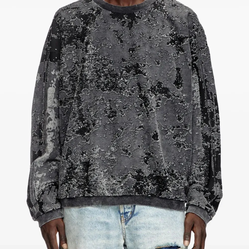 Толстовка с эффектом потертости Толстовка с эффектом потертости