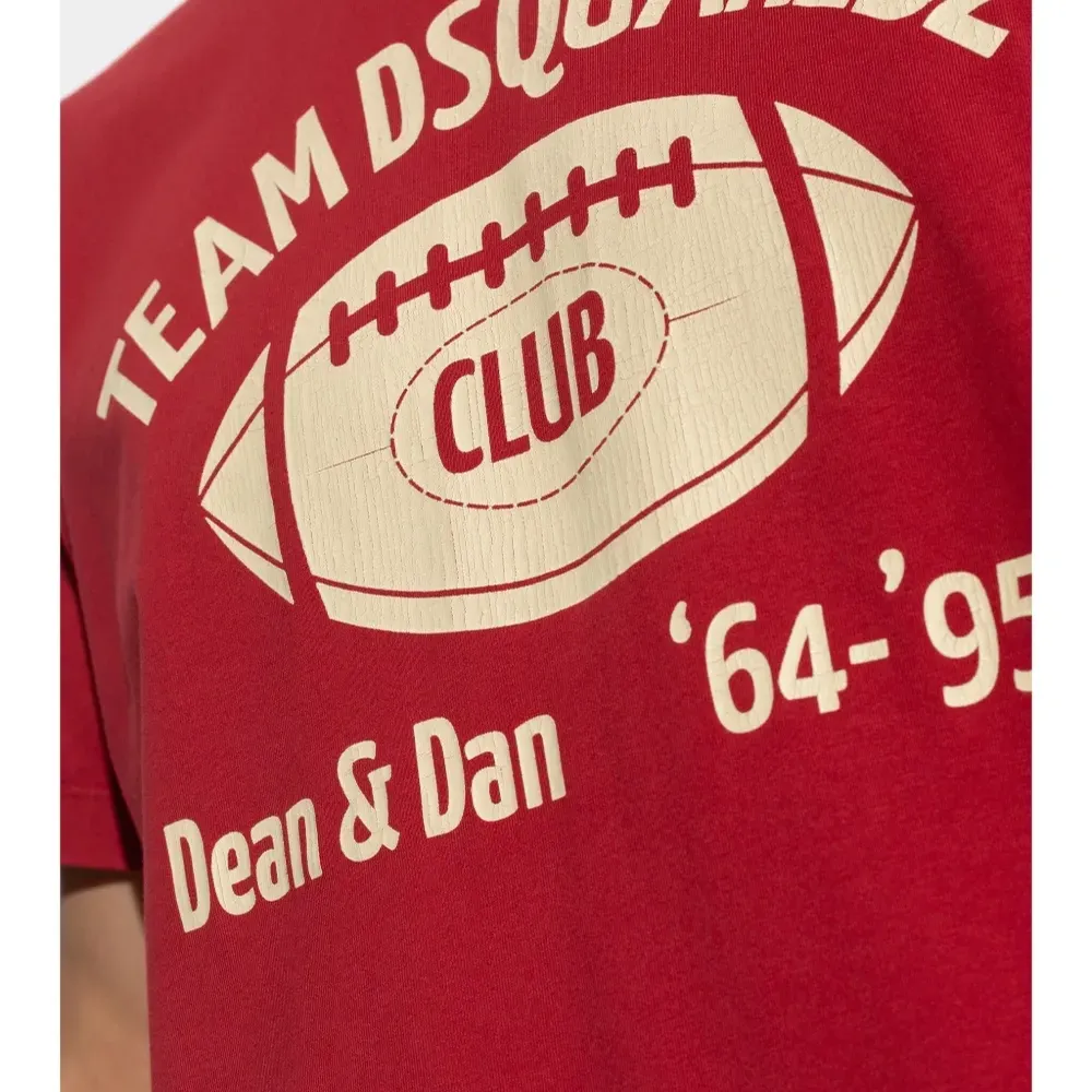 Футболка с логотипом