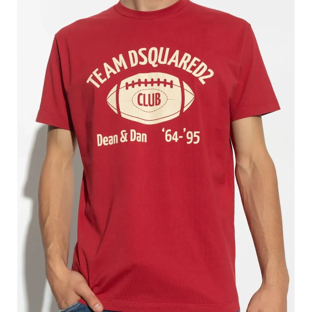 Футболка с логотипом