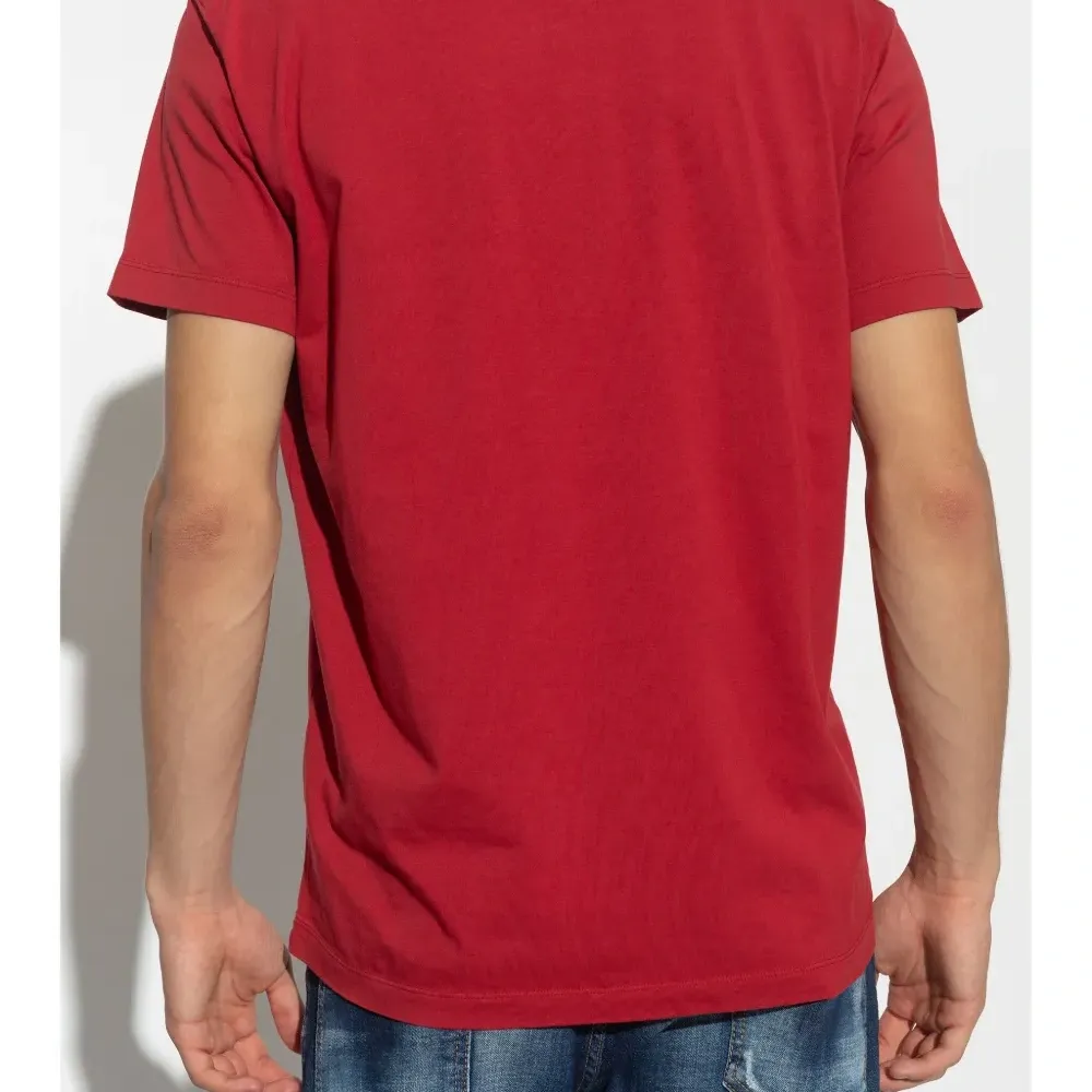 Футболка с логотипом