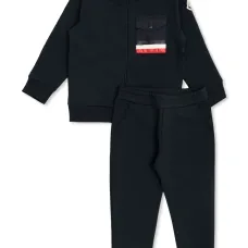 Спортивный костюм с полосками Спортивный костюм с полосками