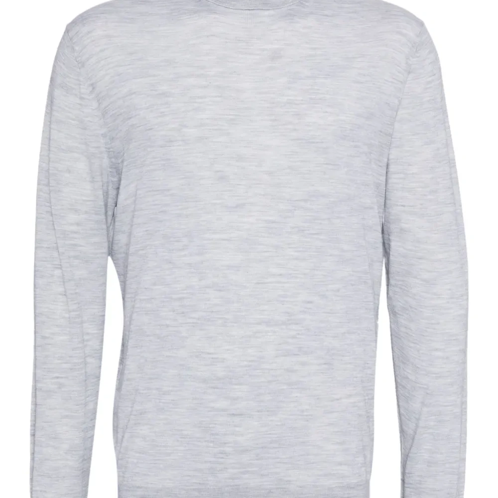 Джемпер с высоким воротником