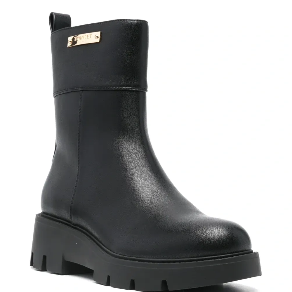 Ботинки с логотипом Ботинки с логотипом