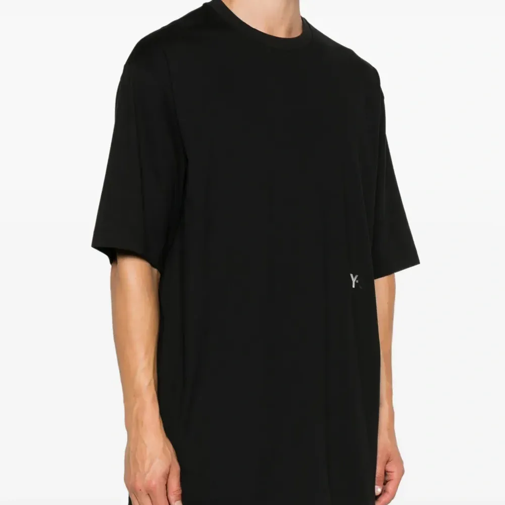 Футболка с короткими рукавами