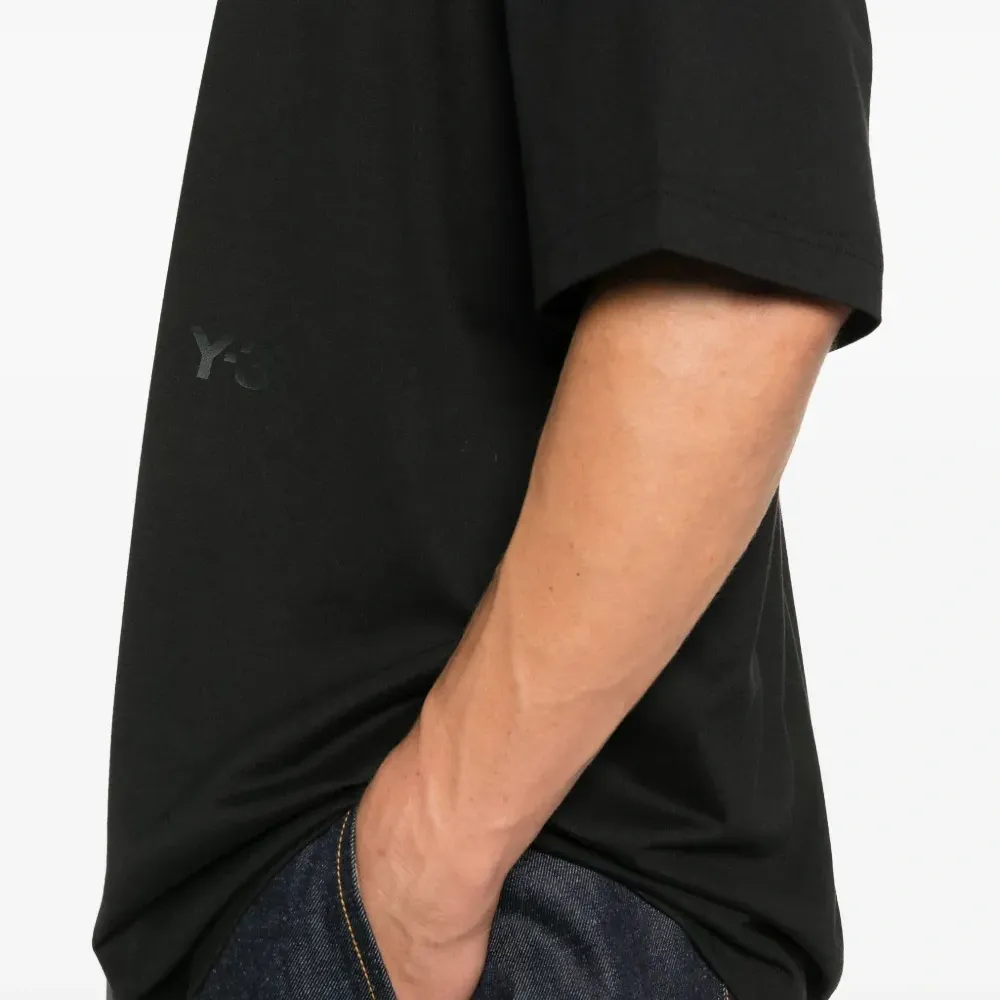 Футболка с короткими рукавами