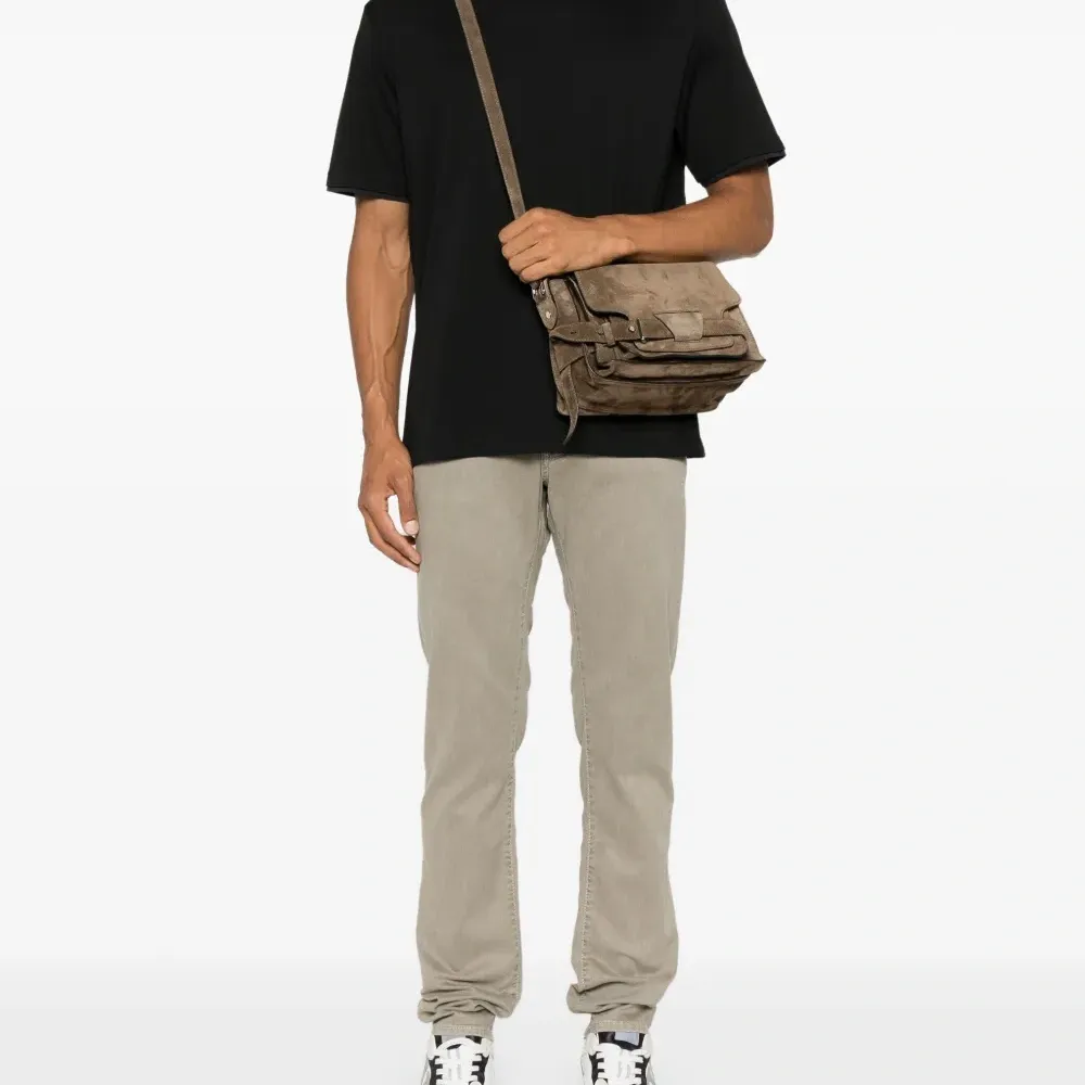 Футболка с логотипом