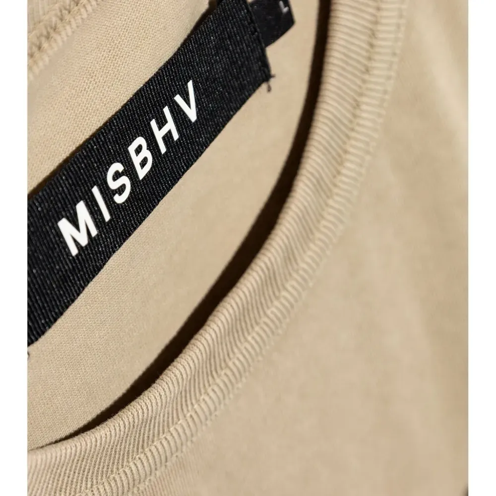 Футболка с логотипом