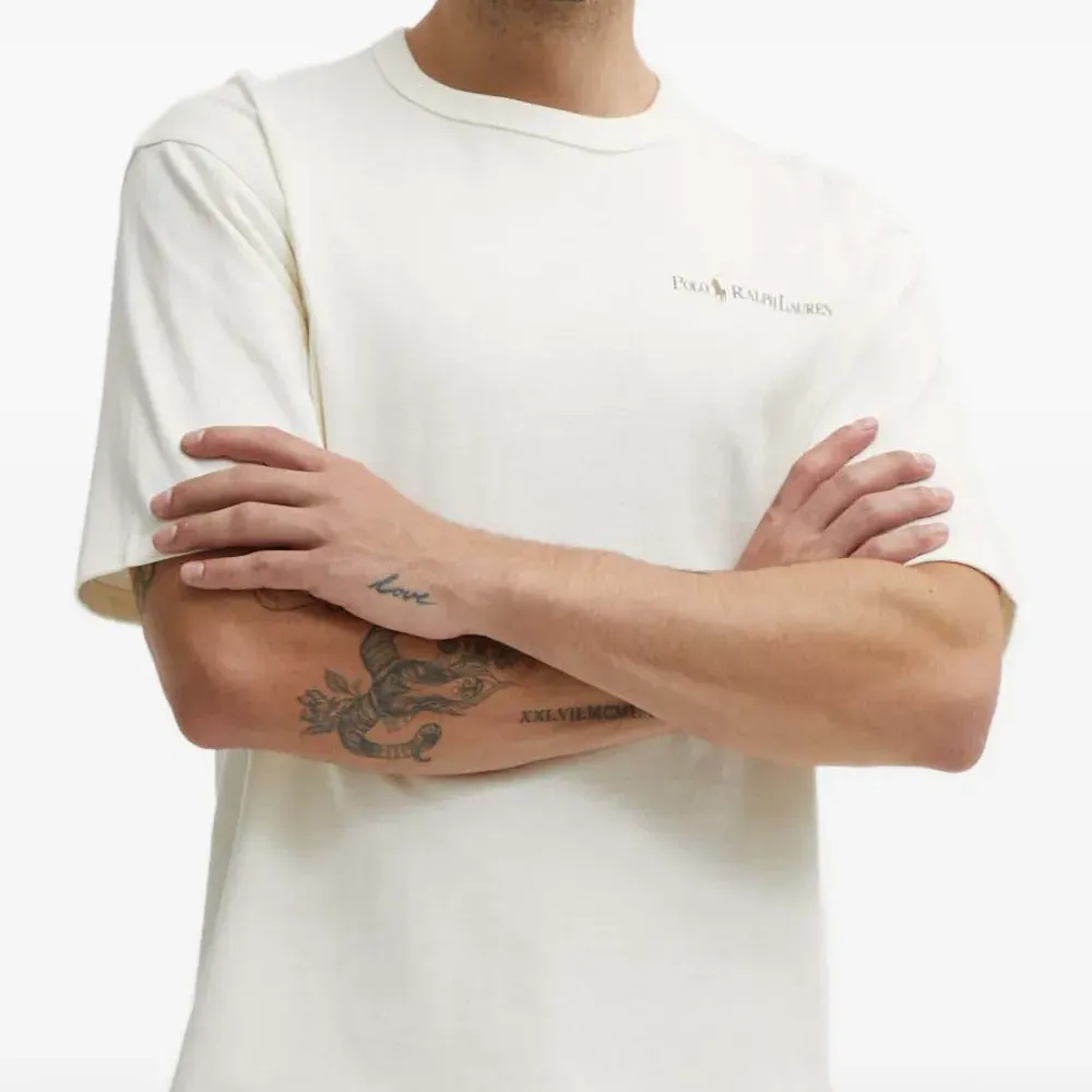 Футболка с логотипом