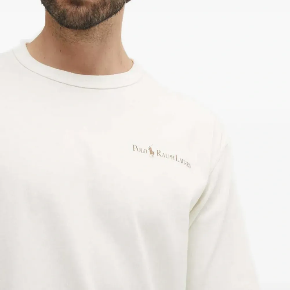 Футболка с логотипом