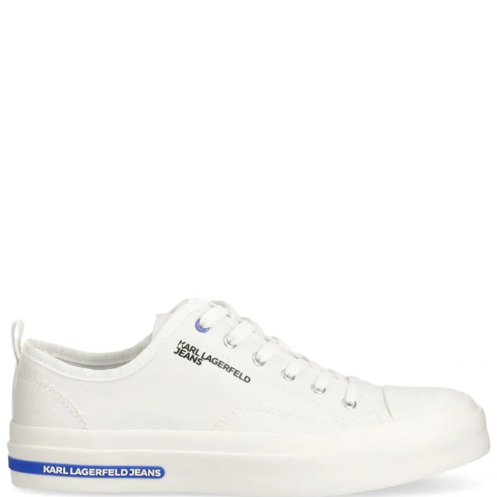 Кроссовки с логотипом