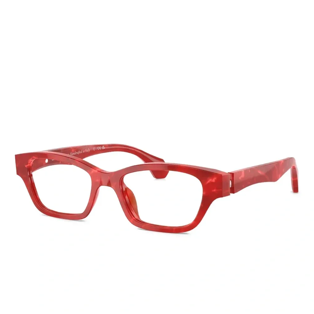 Очки в геометричной оправе