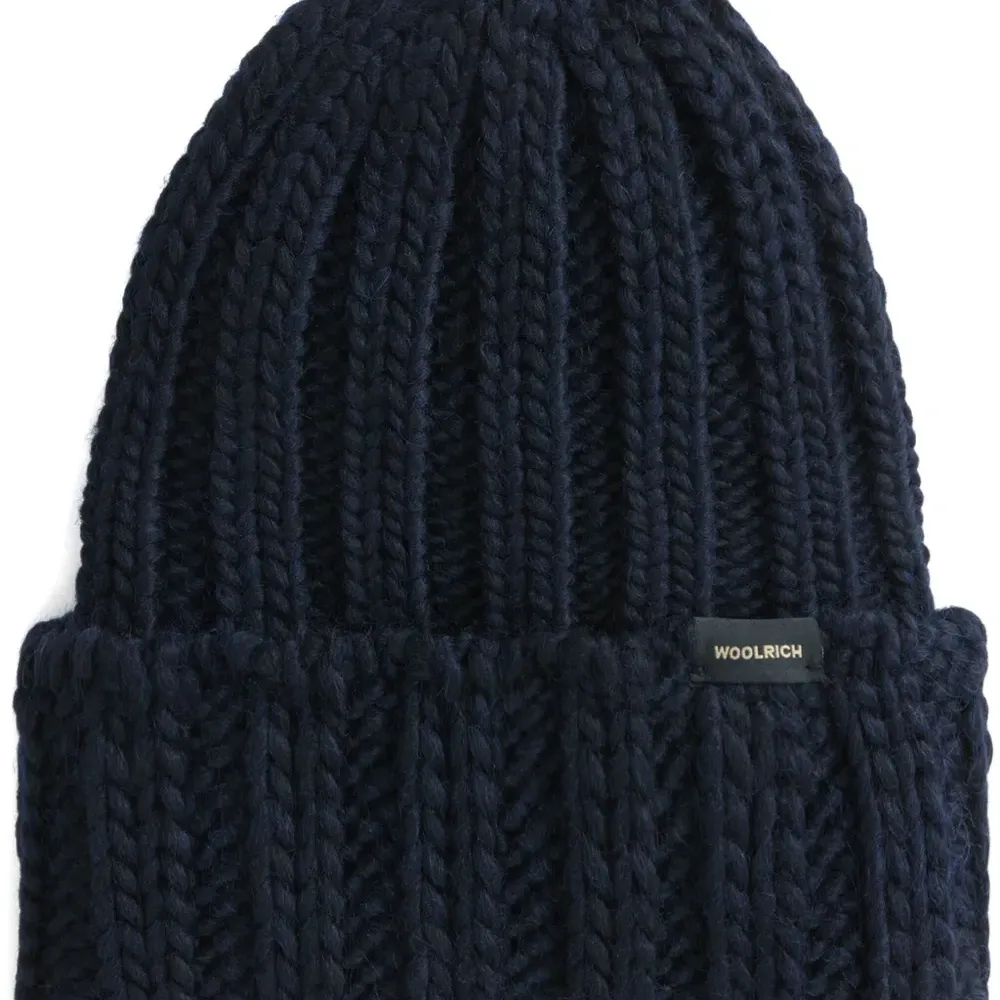 Шапка бини в рубчик