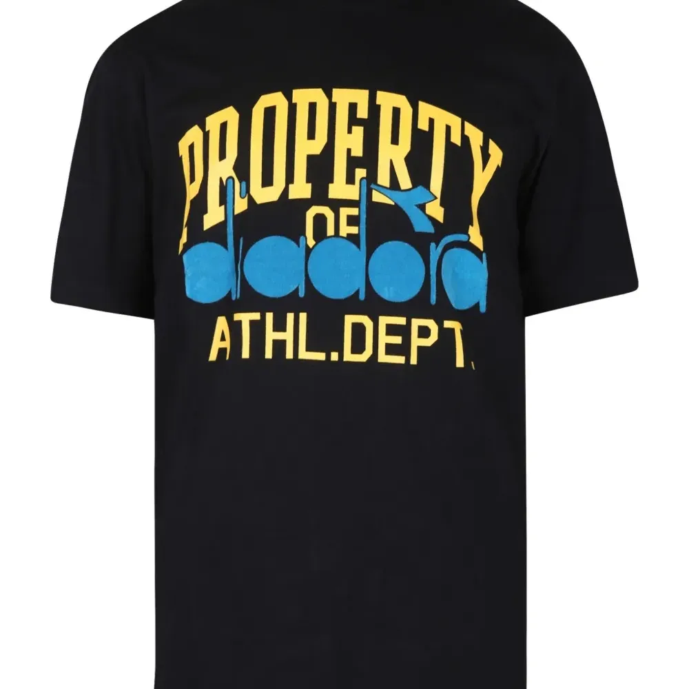 Футболка с логотипом