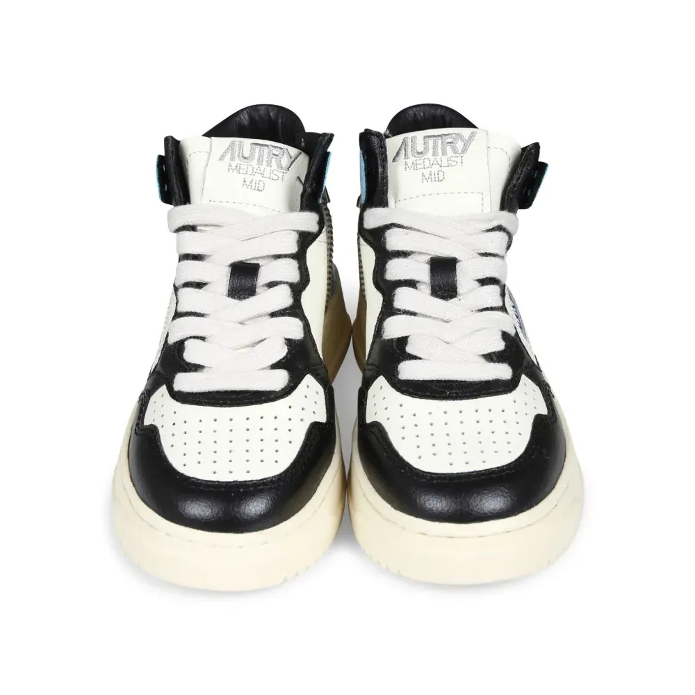 Высокие кроссовки Medalist