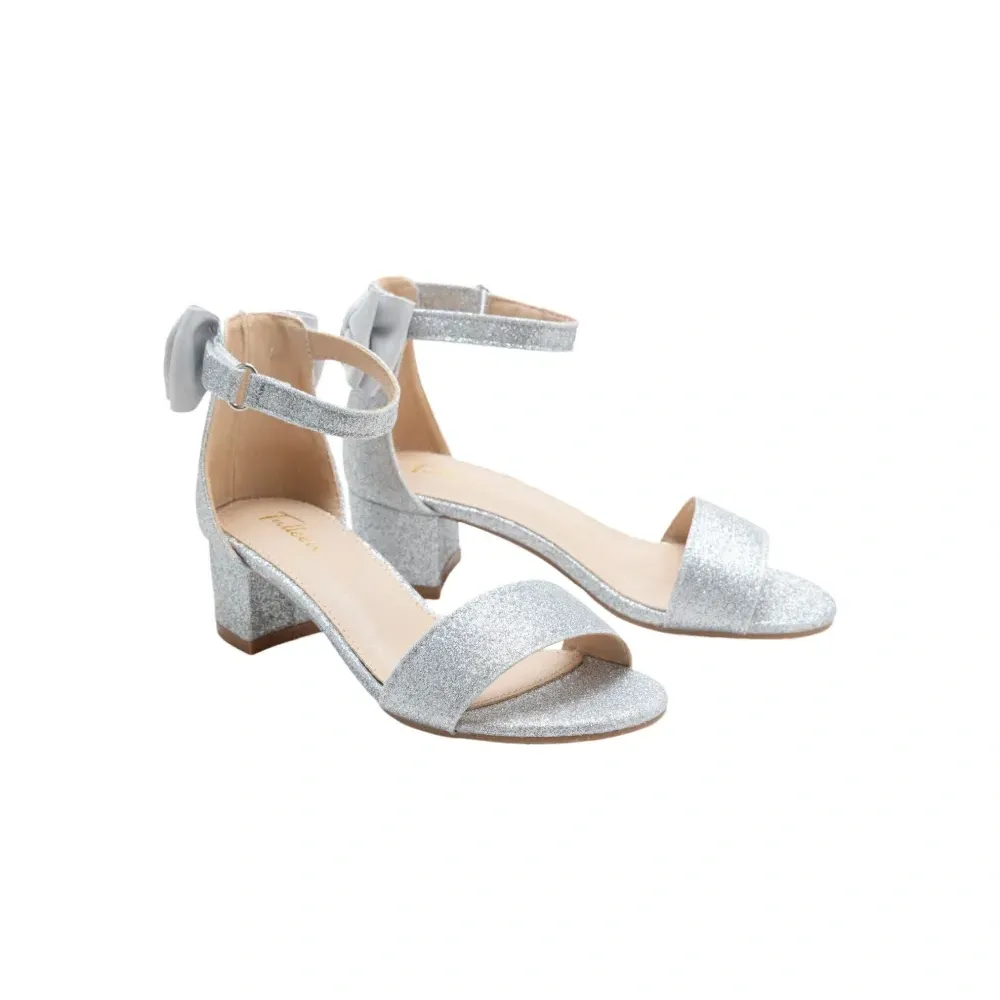 Босоножки на блочном каблуке Босоножки на блочном каблуке