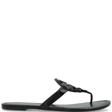 Сандалии на плоской подошве