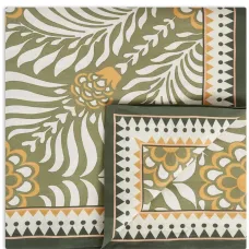 Скатерть Tudor среднего размера