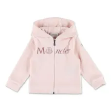 Спортивный костюм с вышитым логотипом