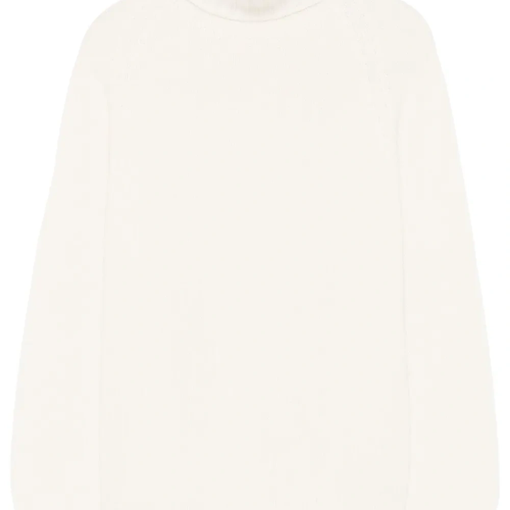 Свитер в рубчик