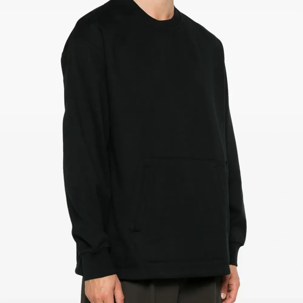 Толстовка с круглым вырезом