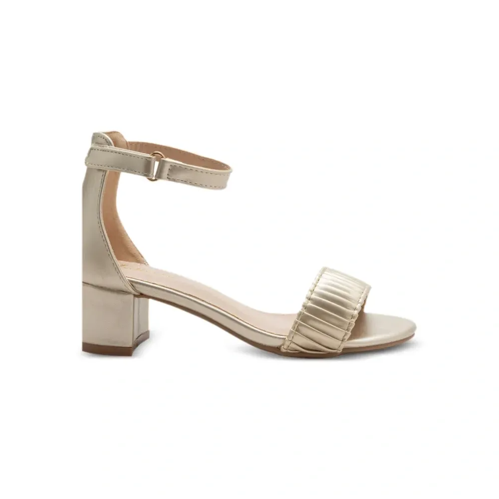 Босоножки на блочном каблуке Босоножки на блочном каблуке