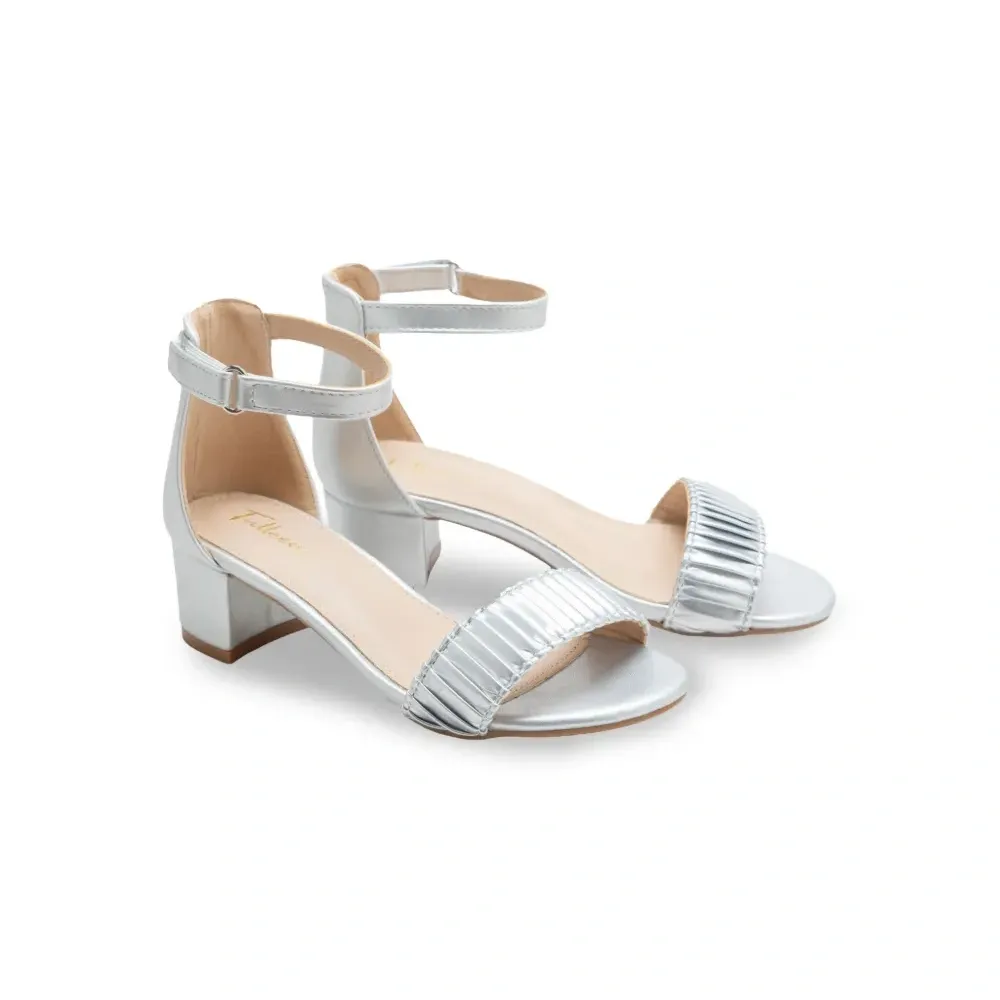 Босоножки на блочном каблуке Босоножки на блочном каблуке