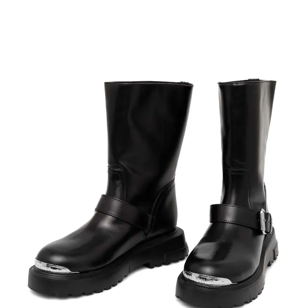 Ботинки с гравированным логотипом Ботинки с гравированным логотипом