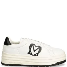 Кроссовки с логотипом