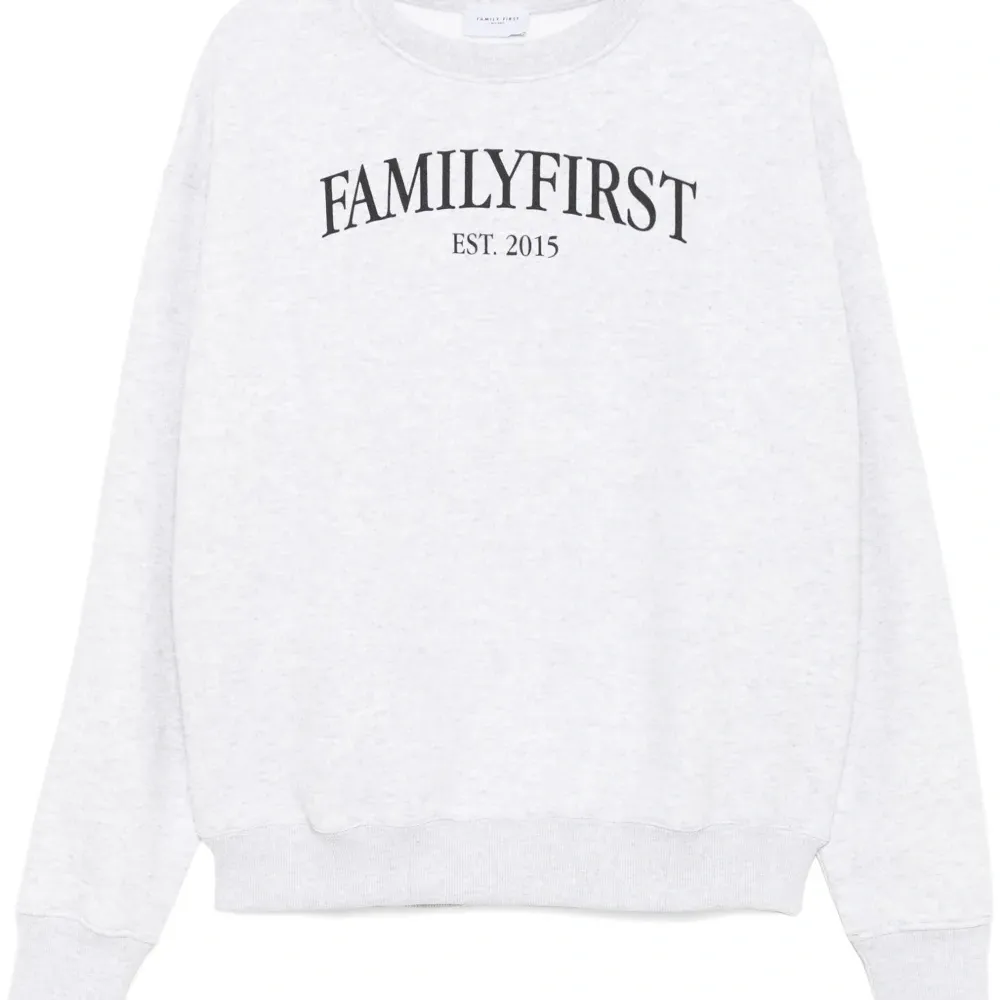 Толстовка с логотипом