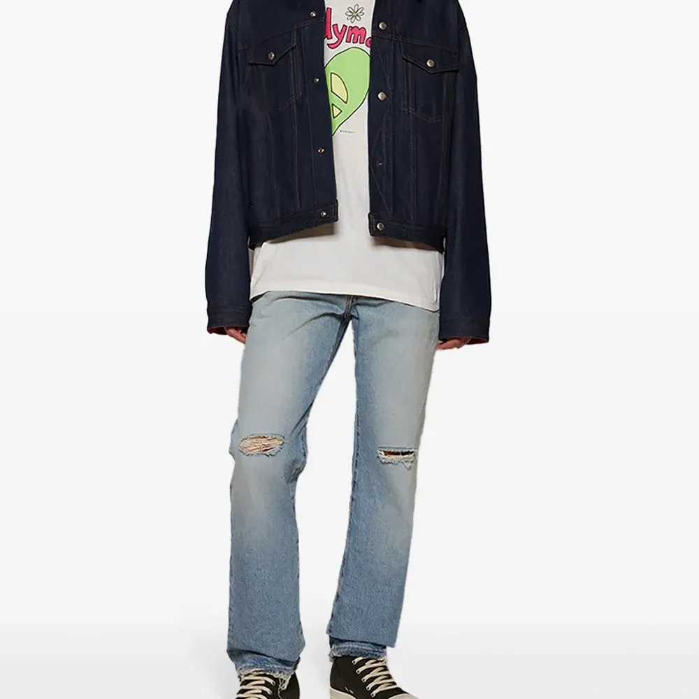 Футболка с логотипом