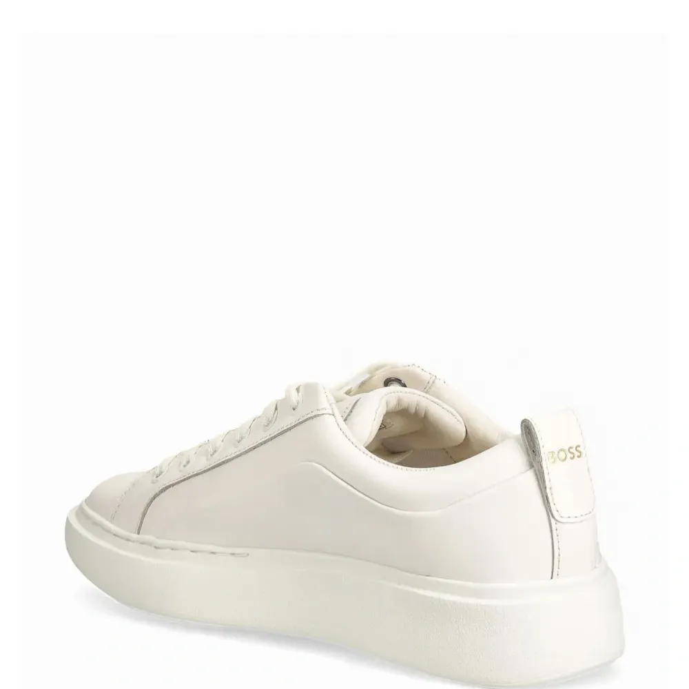 Кроссовки с логотипом