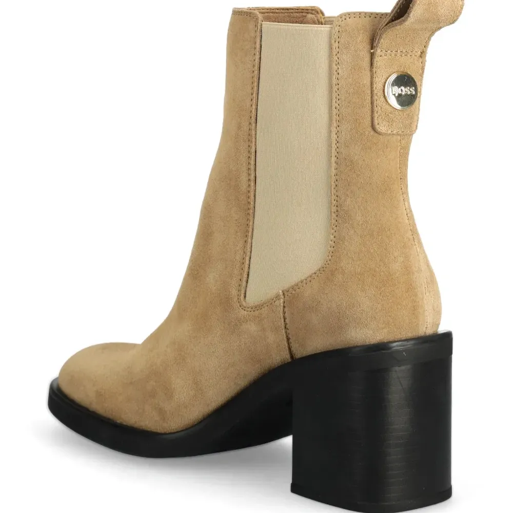 Замшевые ботинки Замшевые ботинки