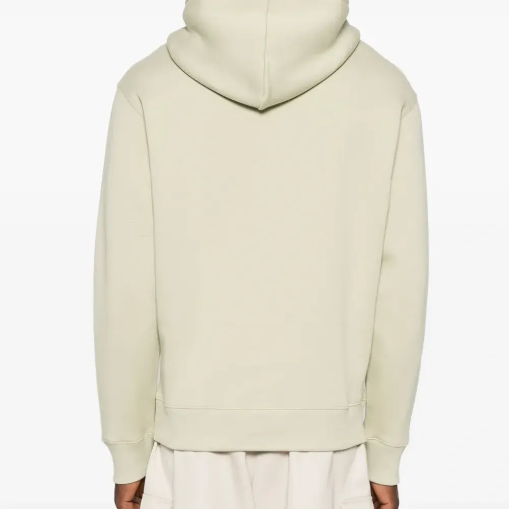 Худи с нашивкой