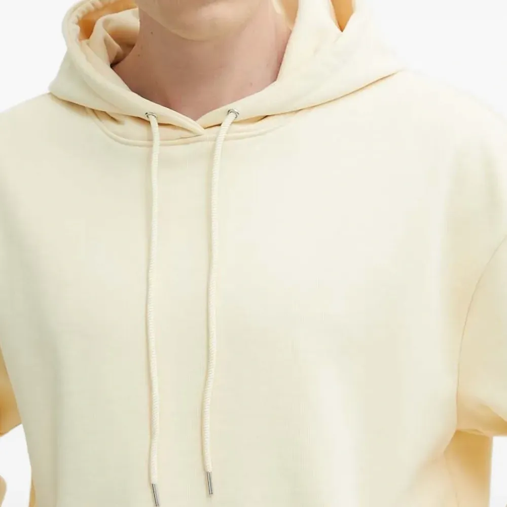 Толстовка с капюшоном и мешочком на завязке