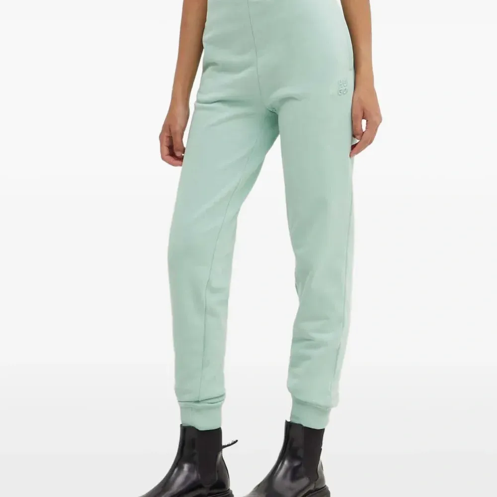 Вышитые брюки