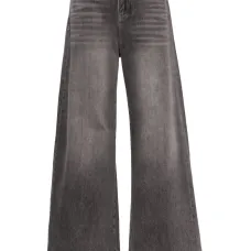 Джинсы с эффектом потертости Джинсы с эффектом потертости